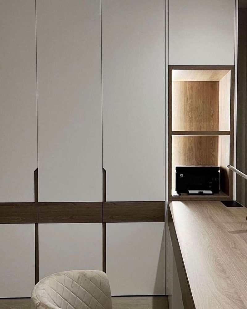 Распашной шкаф серый фото